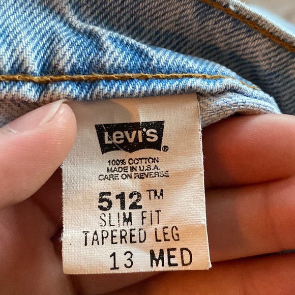 Vintage Levi’s High Waisted Blue Jeans - Picture 7 of 7